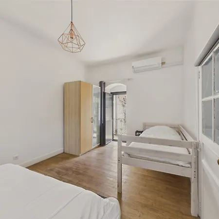 Maison Pour 5 Avec Cour Exterieure Dans Le Centre 펜션 *