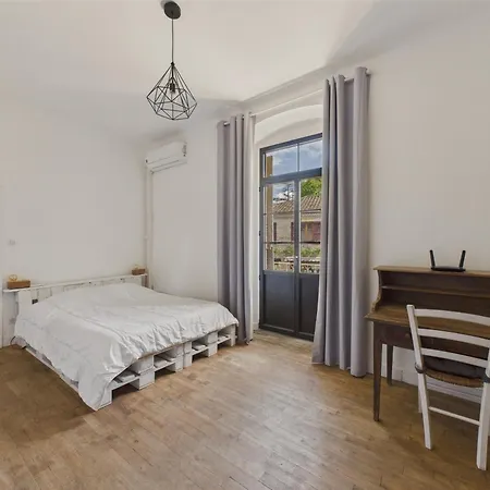 펜션 Maison Pour 5 Avec Cour Exterieure Dans Le Centre *