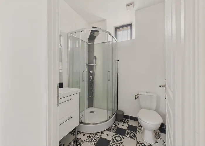 別荘 Maison Pour 5 Avec Cour Exterieure Dans Le Centre サン・レオン・シュル・ヴェゼール