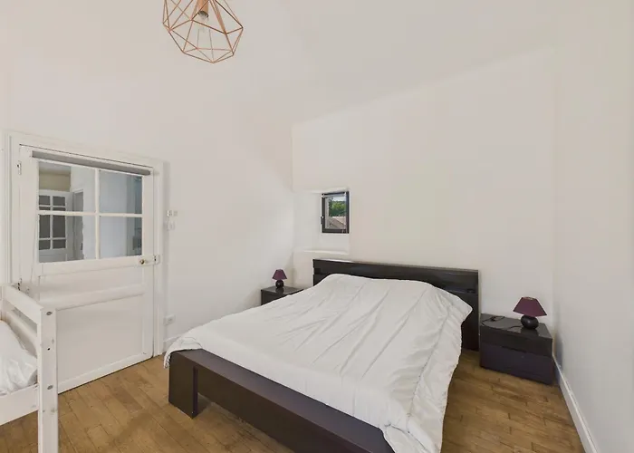 Maison Pour 5 Avec Cour Exterieure Dans Le Centre 別荘 サン・レオン・シュル・ヴェゼール