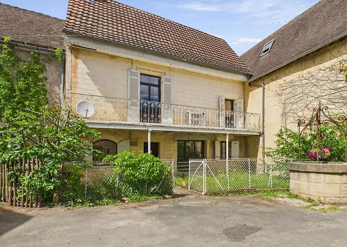 別荘 Maison Pour 5 Avec Cour Exterieure Dans Le Centre サン・レオン・シュル・ヴェゼール